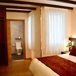 Mapoula Pr Boutique 4*